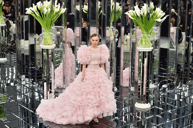 Suknia ślubna z pokazu haute couture chanel