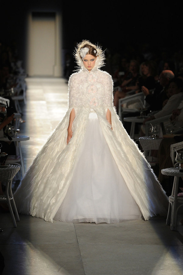 suknia-slubna-z-pokazu-haute-couture-chanel-408025-GALLERY600-46e0cbd