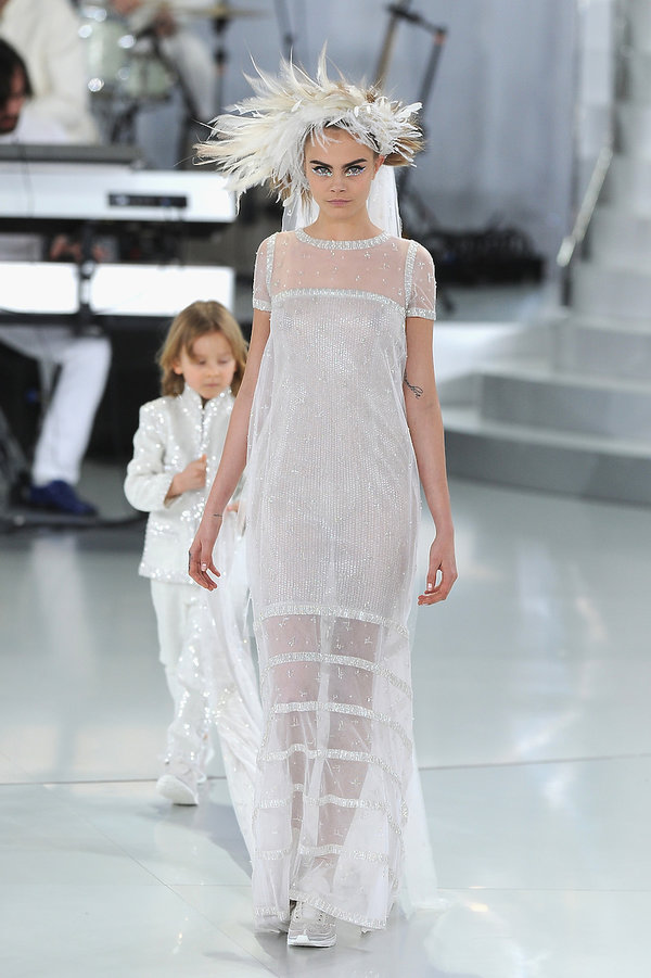 suknia-slubna-z-pokazu-haute-couture-chanel-408029-GALLERY600-22a2990