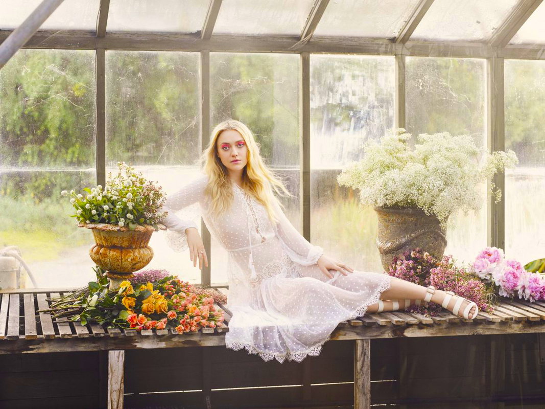 Dakota Fanning w kampanii marki Jimmy Choo na wiosnę i lata 2017