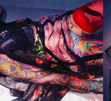 Caitin Stickels dla V Magazine