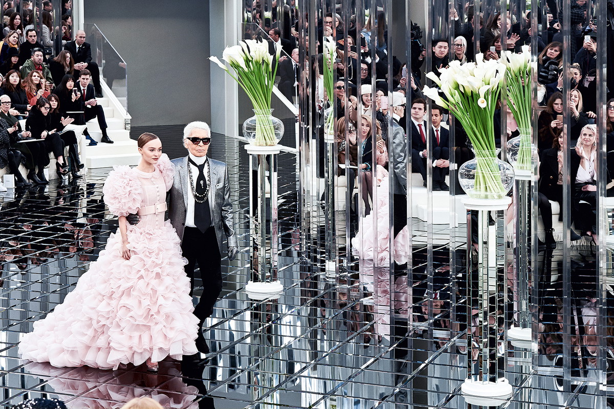 Raport Agnieszki Ścibior, VIVA! MODA, 1/2017, Karl Lagerfeld, Lily Rose Depp