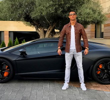 Cristiano Ronaldo, samochody piłkarza, main topic