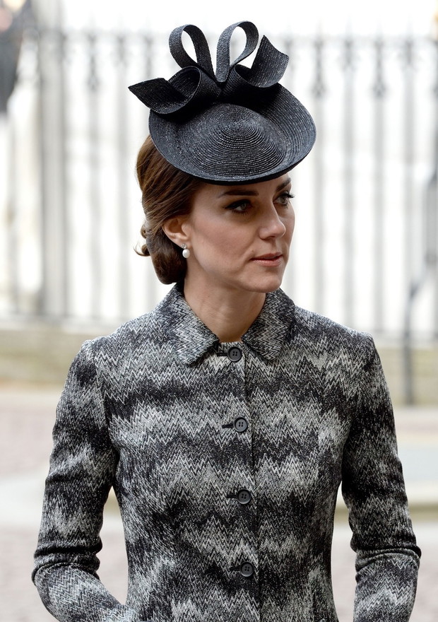 Kate, William i Harry na uroczysto?ci upamietniaj?cej ofiary zamachu w Londynie