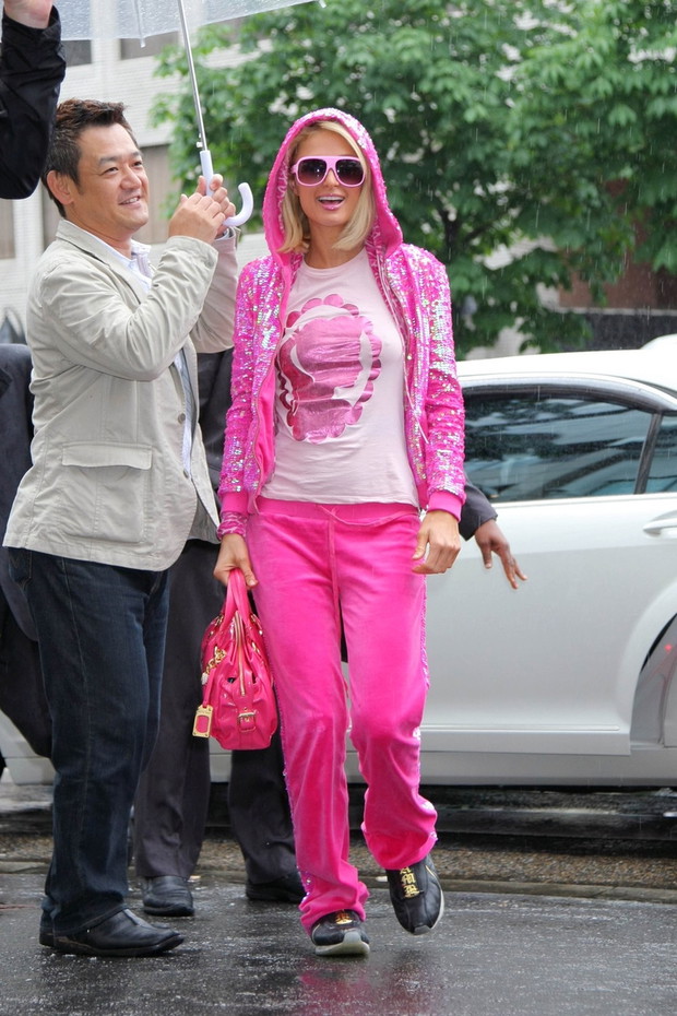 Paris Hilton robi zakupy w Tokio