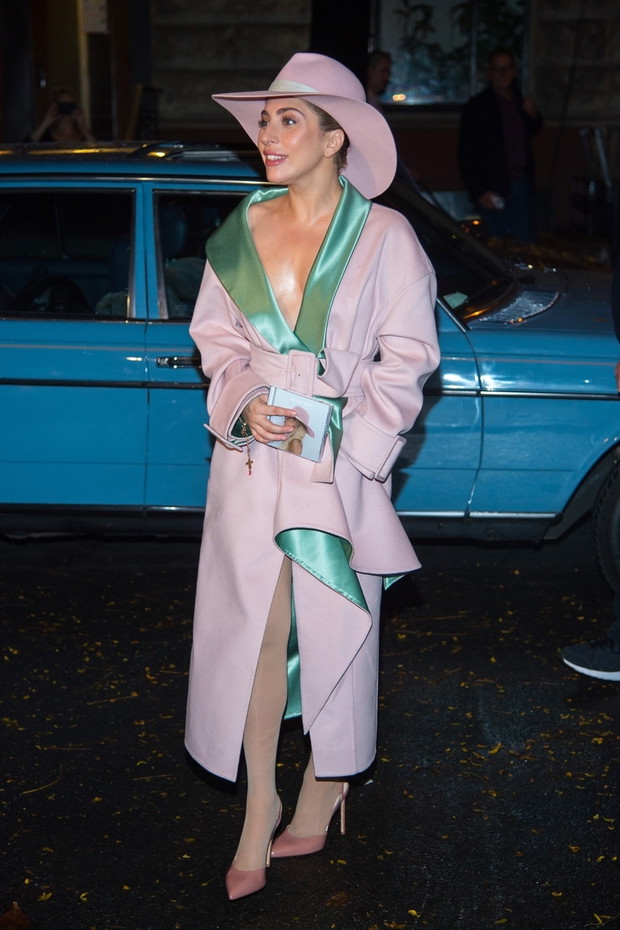Lady Gaga w jasnym rÛ?u