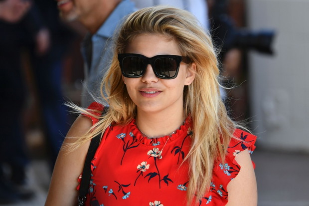 Cannes 2017 - gwiazdy na lotnisku