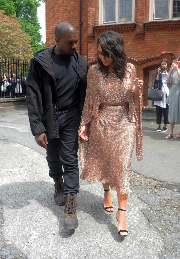 Kim Kardashian i Kayne West w drodze na imprez? Vouga