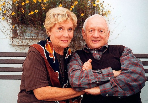 teresa-lipowska-i-witold-pyrkosz-w-pierwszych-odcinkach-serialu-m-jak-milosc-309502-GALLERYBIG-171c3a8