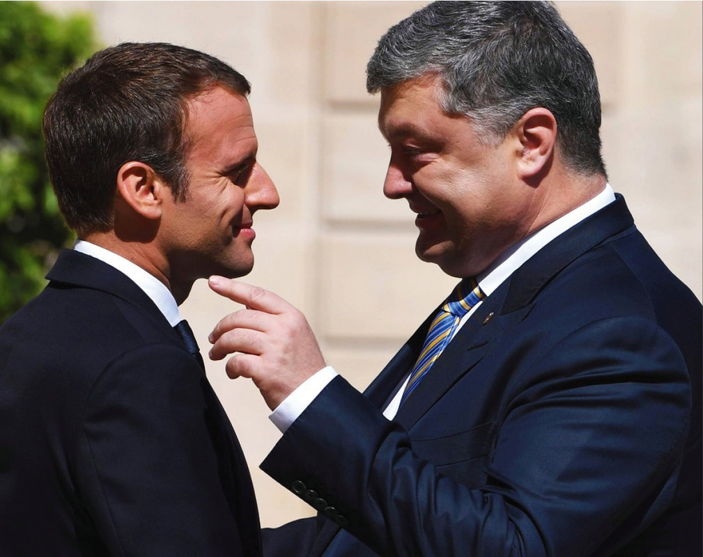 Emmanuel Macron jest gejem i ukrywał romans z facetem?