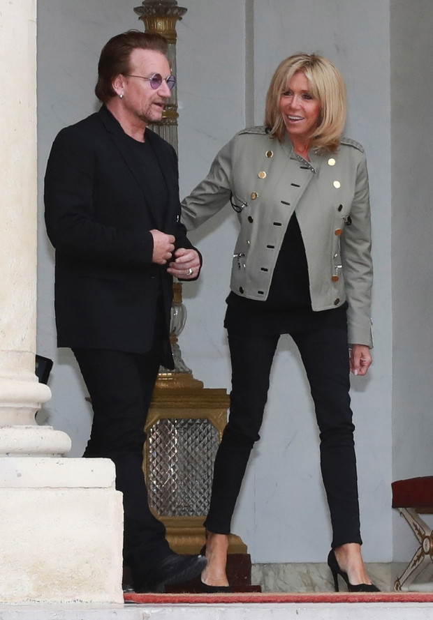 Bono spotka? si? z Brigitte Macron