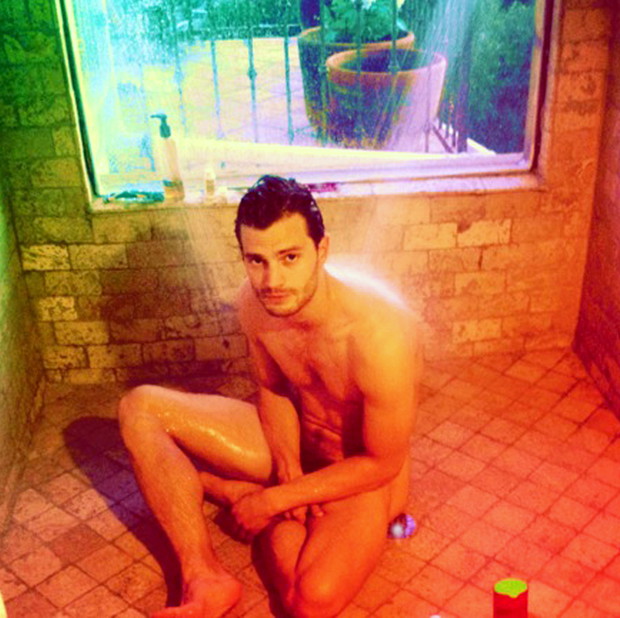 GREAT CELEBRITY SOCIAL NETWORK PICTURES!