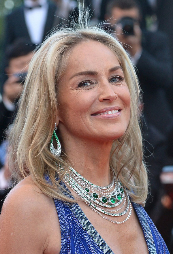 sharon-stone-w-bizuterii-marki-de-grisogono-na-festiwalu-cannes-2013-352999-GALLERY600-d7641f1