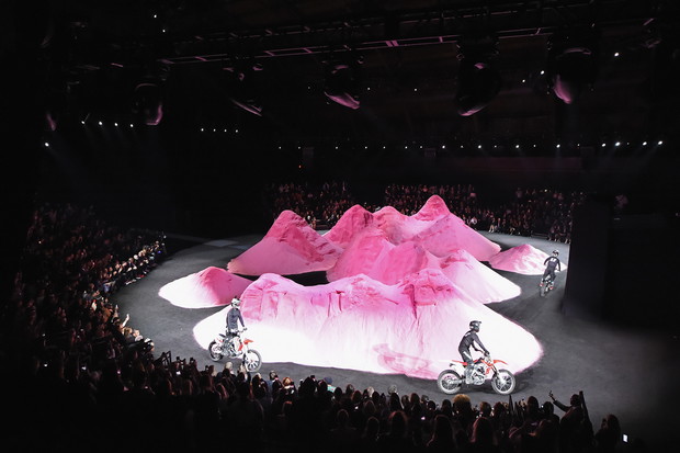 FENTY PUMA by Rihanna Spring/Summer 2018 Collection - Runway + Atmosphere