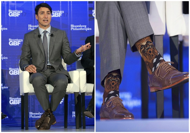 Premier Kanady Trudeau nosi skarpety z Chewbacc?