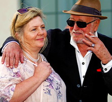 Jan Nowicki z żoną Anną Kondratowicz na Festiwalu Reżyserii Filmowej w Wałbrzychu