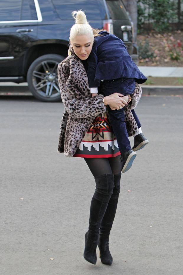Gwen Stefani z synami i ch?opakiem id? do ko?cio?a