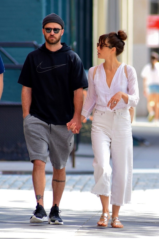 Justin Timberlake i Jessica Biel na spacerze