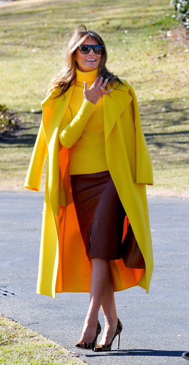 Melania Trump w ?ó?tym p?aszczu