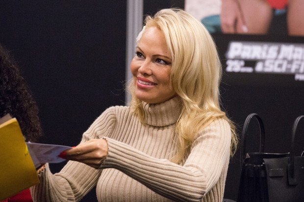 Pamela Anderson na Manga &amp; Sci-Fi Show w Pary?u