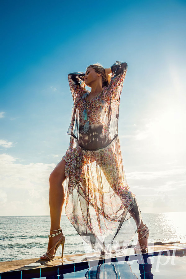 anna-skura-what-anna-wears-moda-viva-sierpien-2016-369992-GALLERY600-fd7455d