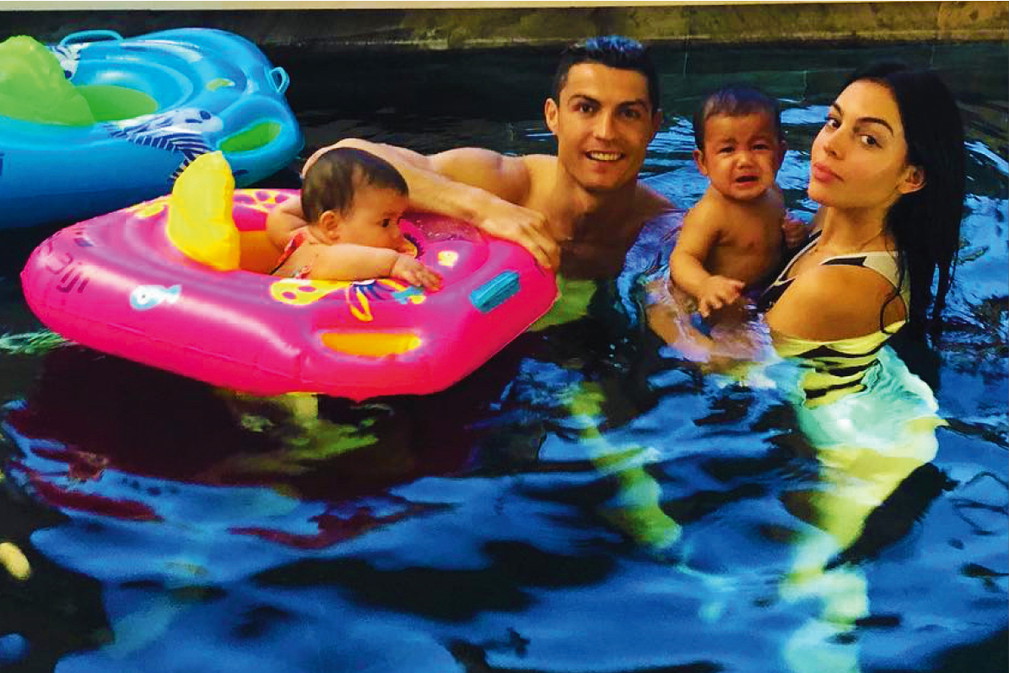 Rodzinne zdjęcia Cristiano Ronaldo. Tak wyglądają jego dzieci