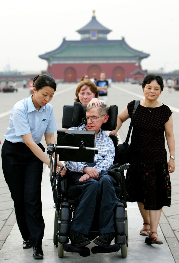 British Scientist Stephen Hawking Visits China