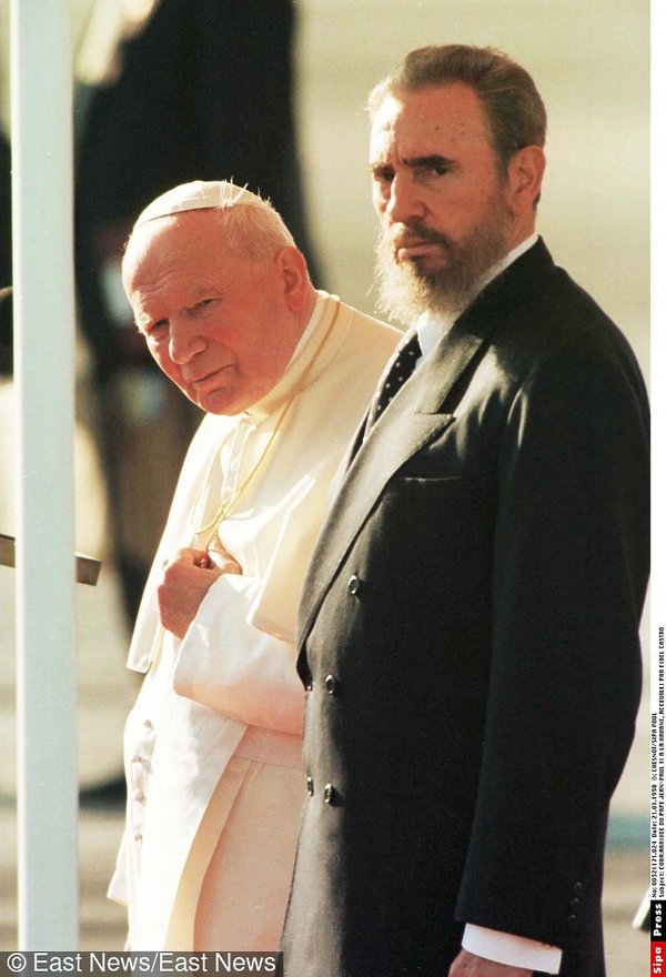 fidel-castro-i-jan-pawel-ii-393720-GALLERY600-b70b551