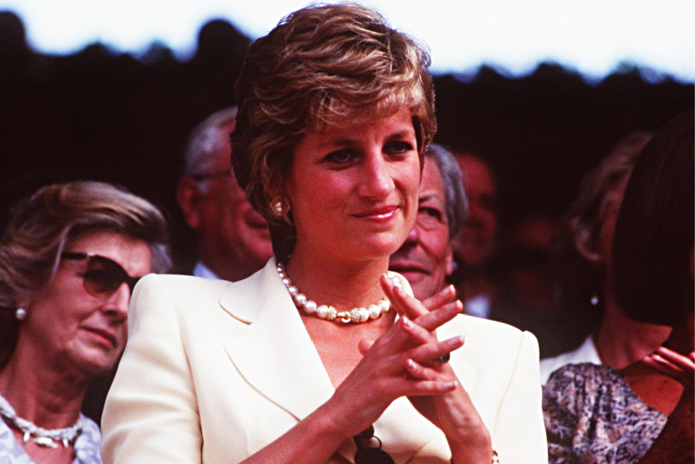 Dlaczego po rozwodzie księżna Diana przestała nosić (torebki) Chanel?
