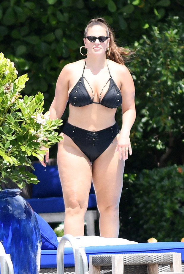 EXCLUSIVE: Model Ashley Graham wears a black bikini in Miami