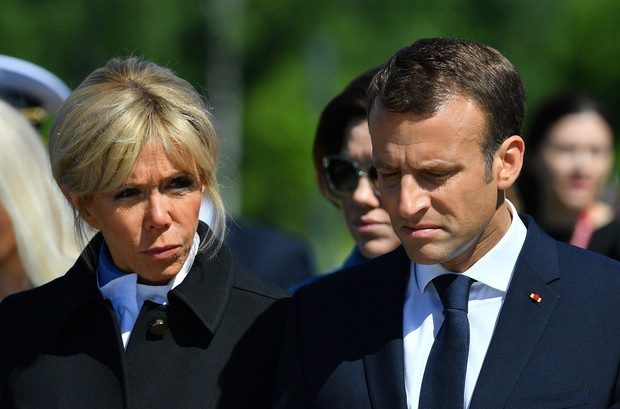 Emmanuel i Brigitte Macron w Saint Petersburgu