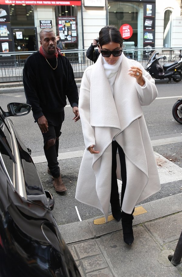 kim-kardashian-i-kanye-west-w-paryzu-200900-GALLERY600-fc75d38