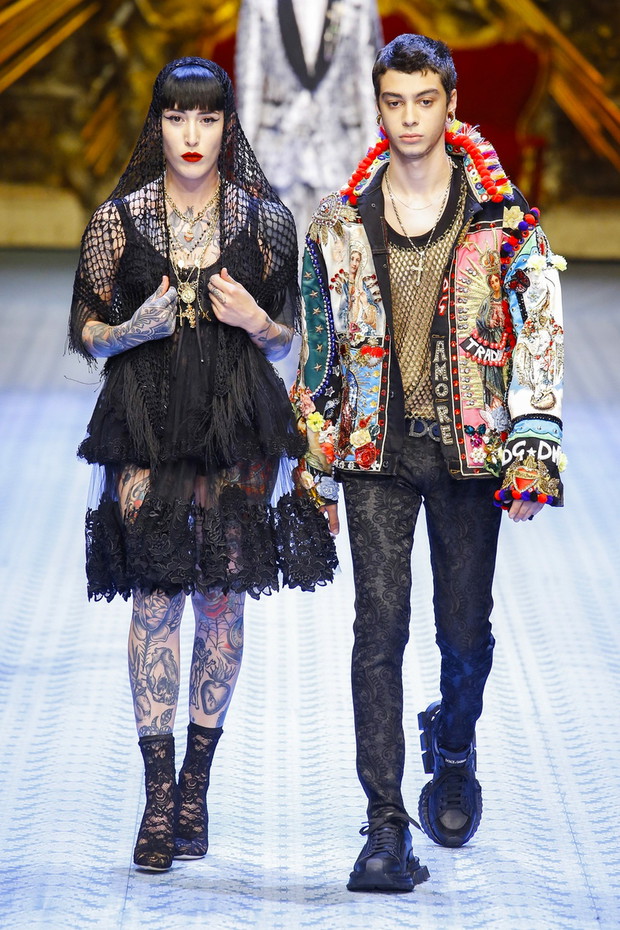 Pokaz Dolce & Gabbana na tygodniu mody w Mediolanie