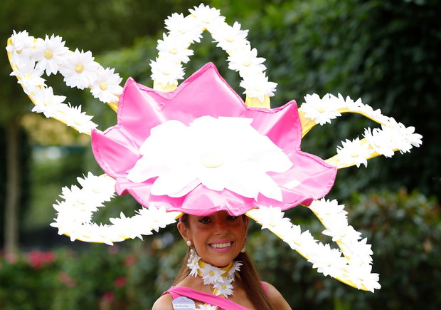 Rewia kapeluszy w Ascot 2018