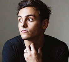 Tom Daley, sportowiec i jego chłopak zostali rodzicami