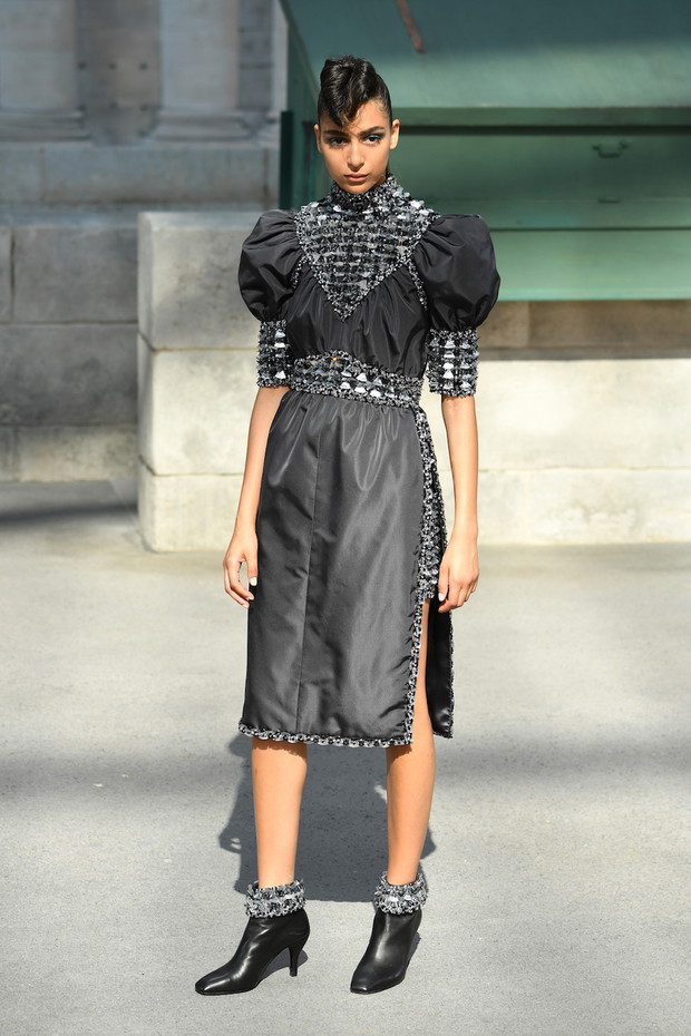 Chanel : Runway - Paris Fashion Week - Haute Couture Fall Winter 2018/2019