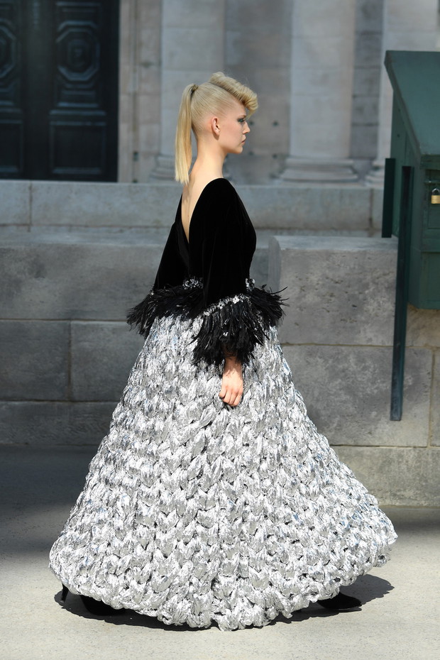 Chanel : Runway - Paris Fashion Week - Haute Couture Fall Winter 2018/2019