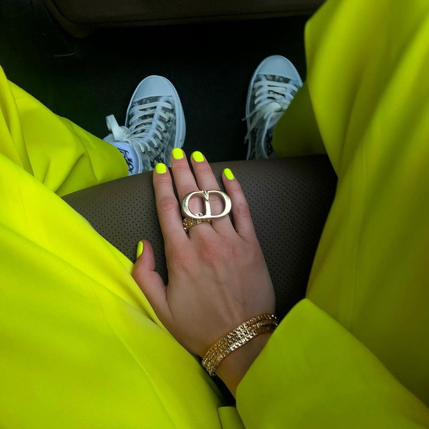 NEON