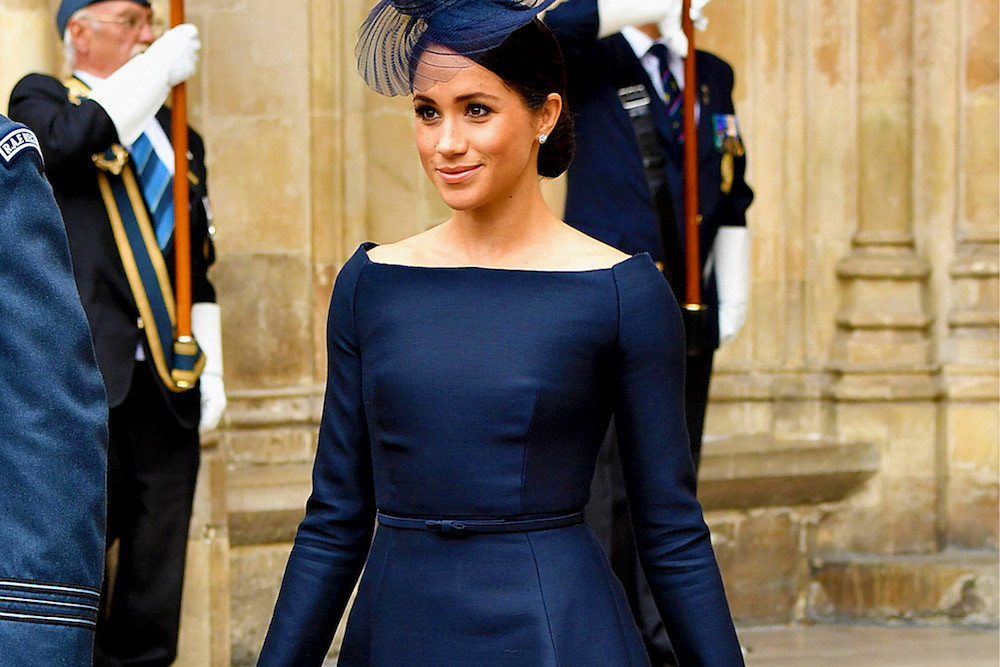 Księżna Meghan w czarnej sukni domu mody Dior