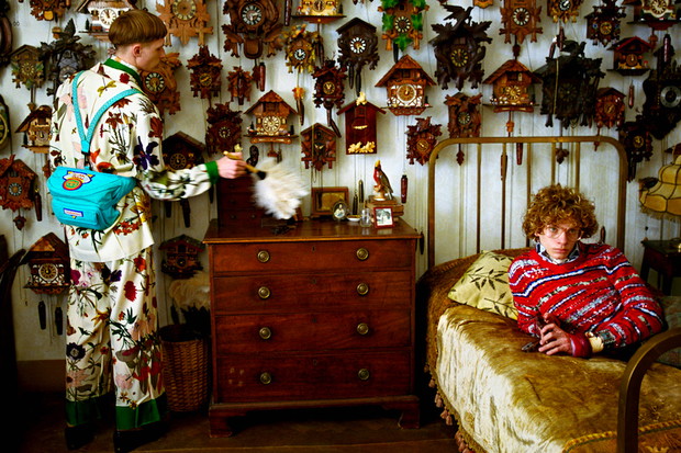 La campagne Automne Hiver de Gucci our differents collectionneurs posent avec leurs collections