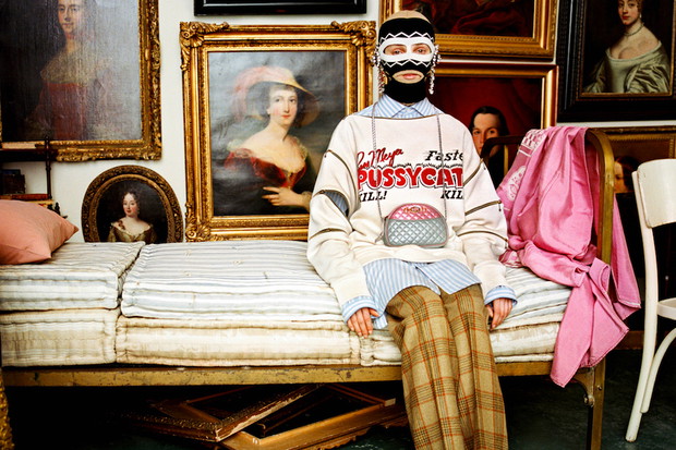 La campagne Automne Hiver de Gucci our differents collectionneurs posent avec leurs collections