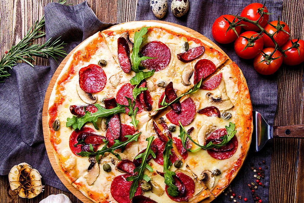 włoskie jedzenie, kuchnia włoska, pizza