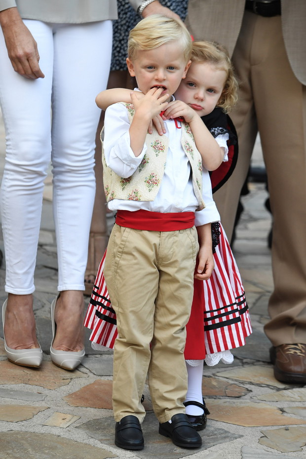 Monaco Annual Picnic In Le Parc Princess Antoinette