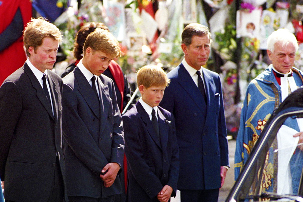 Pogrzeb księżnej Diany, księżna Diana, książę William, książę Harry, książę Karol