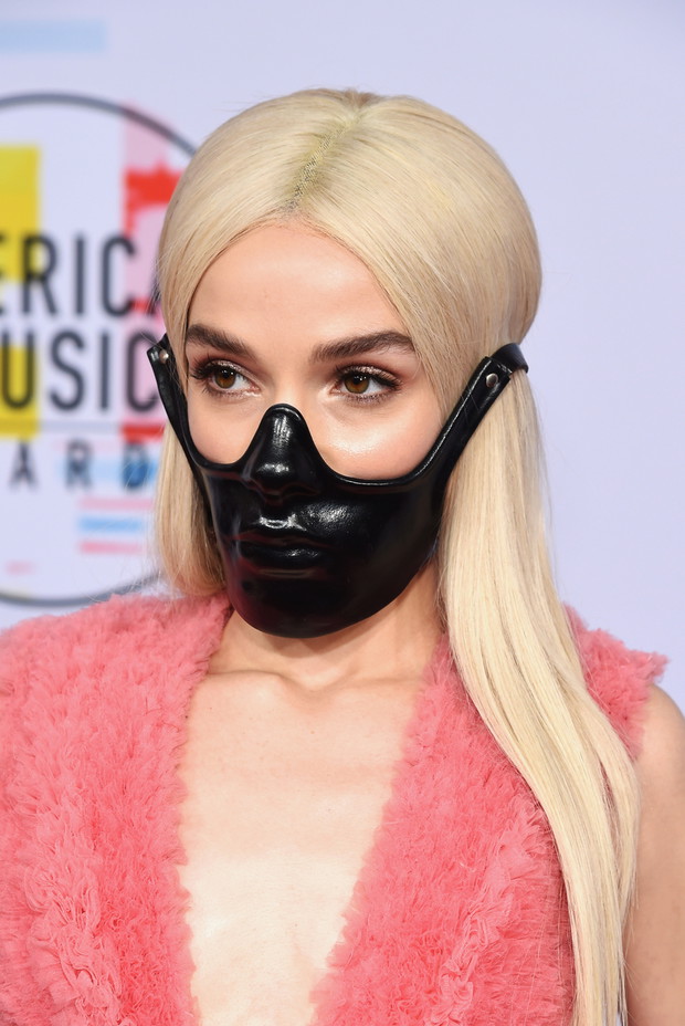 2018 American Music Awards - Red Carpet