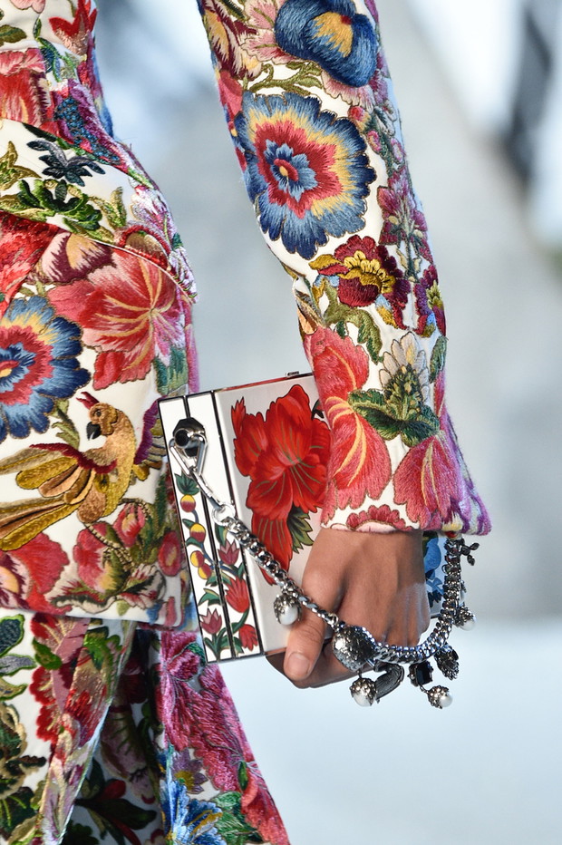 Alexander McQueen : Runway - Paris Fashion Week Womenswear Spring/Summer 2019