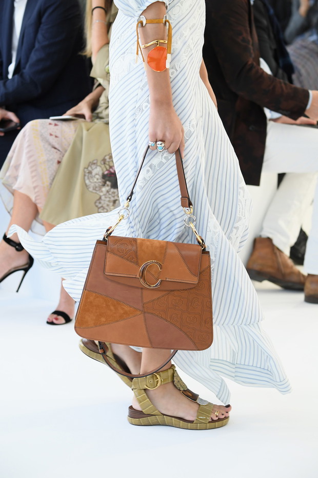 Chloe : Runway - Paris Fashion Week Womenswear Spring/Summer 2019