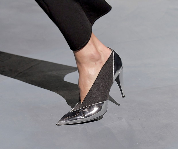 Givenchy : Runway - Paris Fashion Week Womenswear Spring/Summer 2019
