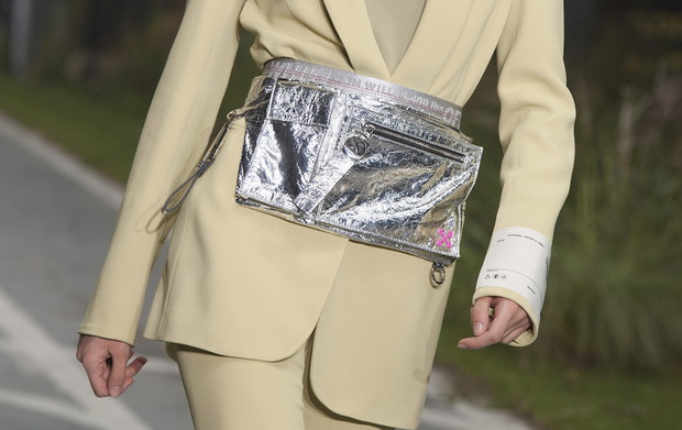 Off-White : Runway - Paris Fashion Week Womenswear Spring/Summer 2019