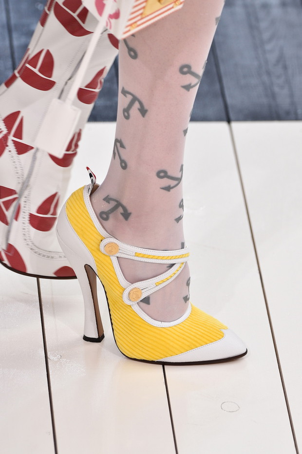 Thom Browne : Runway - Paris Fashion Week Womenswear Spring/Summer 2019
